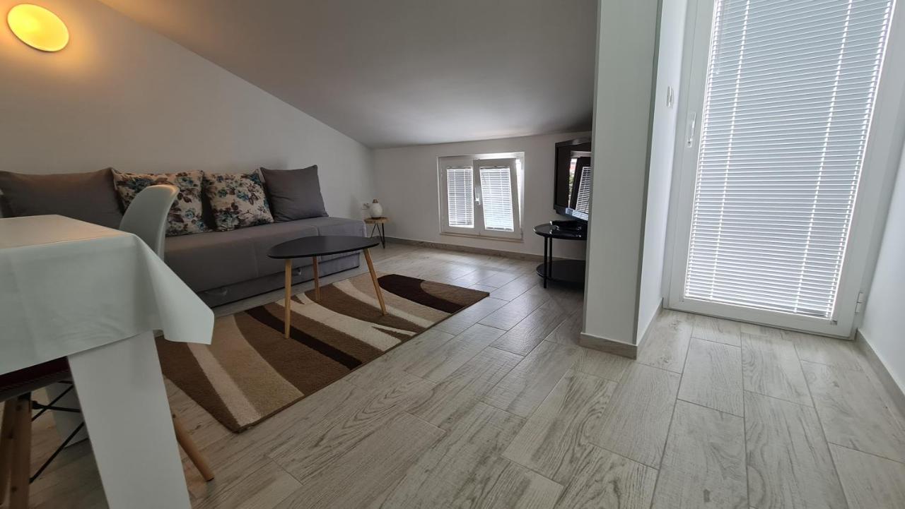 נובליה Apartmani Dami מראה חיצוני תמונה